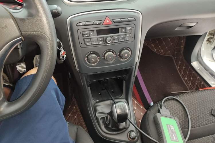 Used Peugeot 308 2014 Enjoy Edition Classic 1.6L Manual YouShang Model Gear Lever