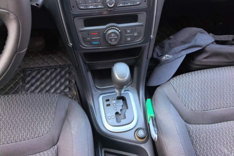 Used Peugeot 308 2014 Enjoyment Edition Classic 1.6L Automatic Fashion Model Gear Lever
