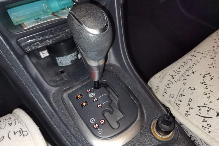 Used Peugeot 308 2014 Enjoyment Edition Classic 1.6L Automatic Fashion Model Gear Lever