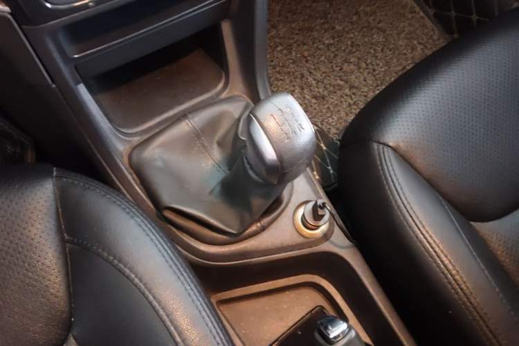 Used Peugeot 308 2014 Enjoy Edition Classic 1.6L Manual Fashion Model Gear Lever