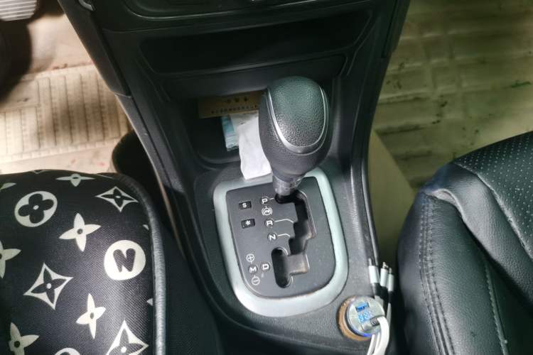 Used Peugeot 308 2014 Enjoy Edition Classic 1.6L Automatic Premium Model Gear Lever