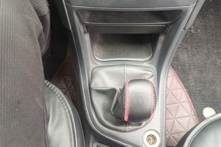 Used Peugeot 308 2014 Enjoy Edition Classic 1.6L Manual YouShang Model Gear Lever