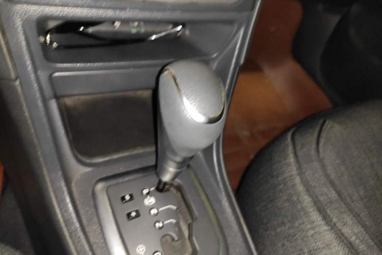 Used Peugeot 308 2014 Enjoyment Edition Classic 1.6L Automatic Fashion Model Gear Lever