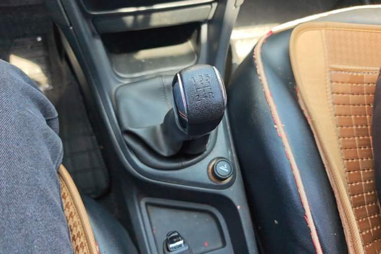 Used Peugeot 308 2014 Enjoy Edition Classic 1.6L Manual YouShang Model Gear Lever