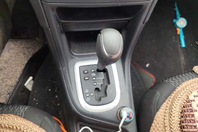 Used Peugeot 308 2014 Enjoy Edition Classic 1.6L Automatic Premium Model Gear Lever