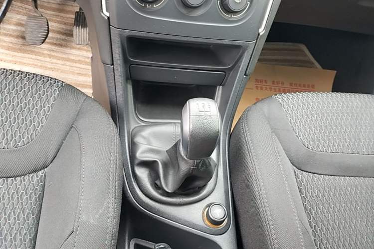 Used Peugeot 308 2014 Enjoy Edition Classic 1.6L Manual YouShang Model Gear Lever