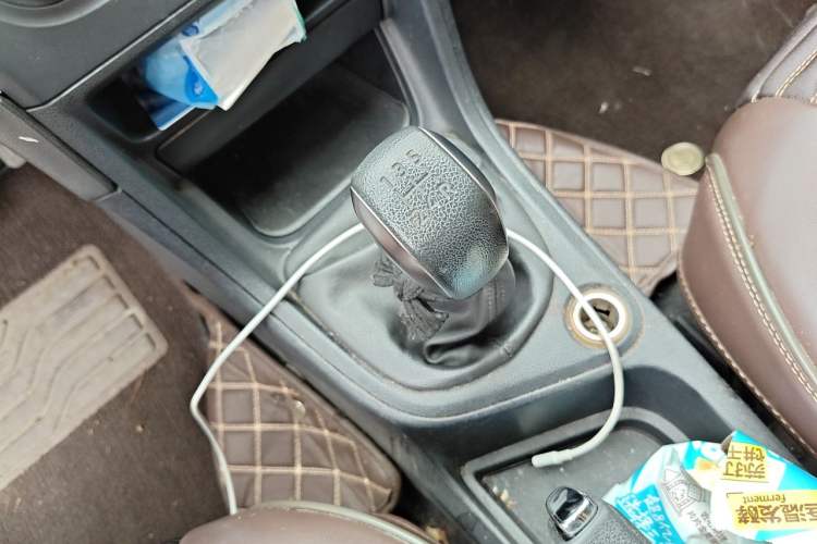 Used Peugeot 308 2014 Enjoy Edition Classic 1.6L Manual YouShang Model Gear Lever