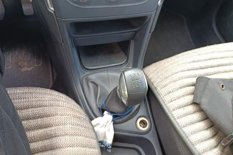 Used Peugeot 308 2014 Enjoy Edition Classic 1.6L Manual YouShang Model Gear Lever
