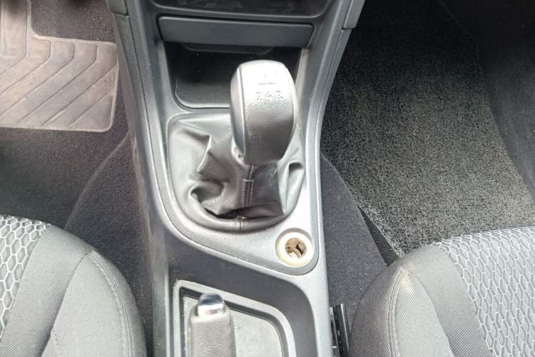 Used Peugeot 308 2014 Enjoy Edition Classic 1.6L Manual Fashion Model Gear Lever