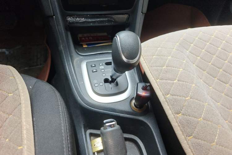 Used Peugeot 308 2014 Enjoy Edition Classic 1.6L Automatic Premium Model Gear Lever
