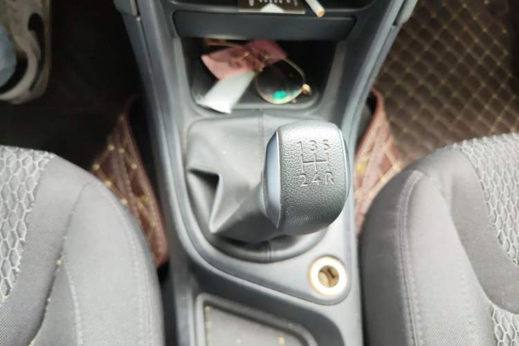 Used Peugeot 308 2014 Enjoy Edition Classic 1.6L Manual YouShang Model Gear Lever