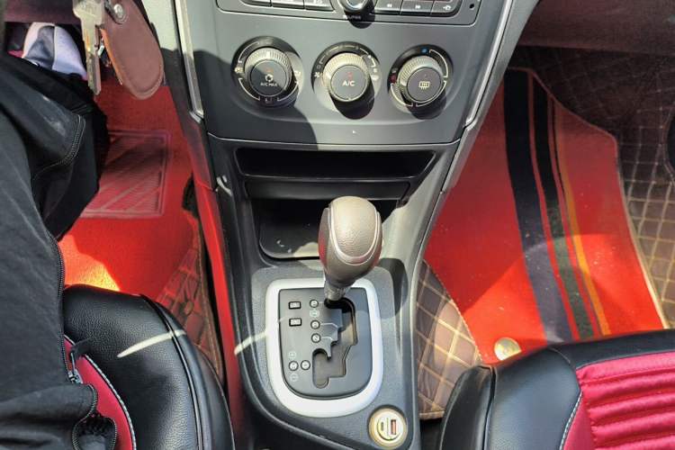 Used Peugeot 308 2014 Enjoy Edition Classic 1.6L Automatic Premium Model Gear Lever