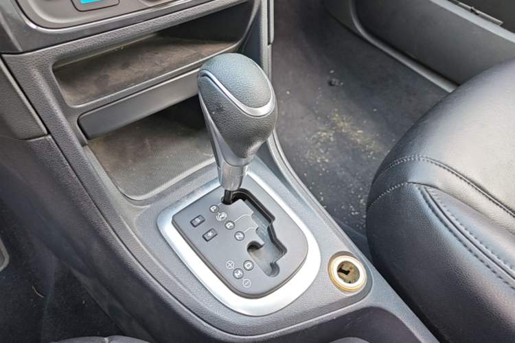 Used Peugeot 308 2014 Enjoyment Edition Classic 1.6L Automatic Fashion Model Gear Lever