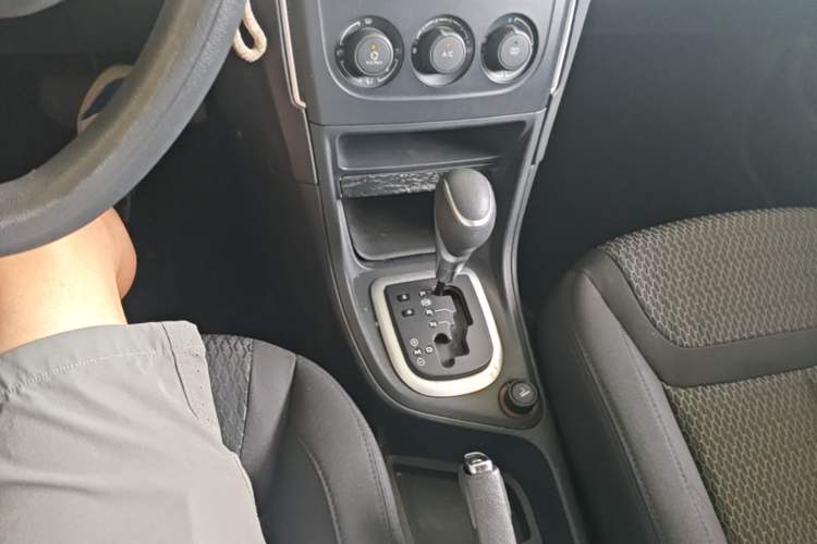 Used Peugeot 308 2014 Enjoy Edition Classic 1.6L Automatic Premium Model Gear Lever