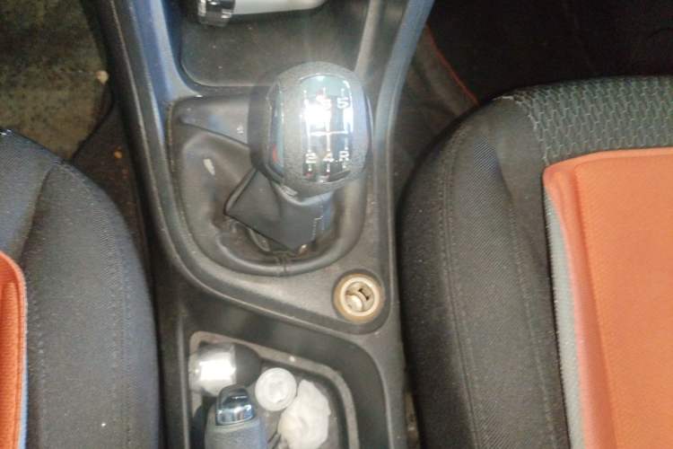 Used Peugeot 308 2014 Enjoy Edition Classic 1.6L Manual YouShang Model Gear Lever