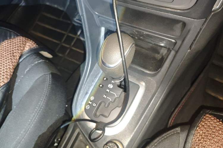 Used Peugeot 308 2014 Enjoyment Edition Classic 1.6L Automatic Fashion Model Gear Lever