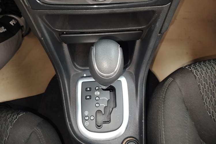 Used Peugeot 308 2014 Enjoyment Edition Classic 1.6L Automatic Fashion Model Gear Lever