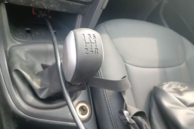 Used Peugeot 308 2014 Enjoy Edition Classic 1.6L Manual YouShang Model Gear Lever