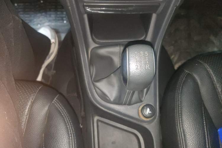 Used Peugeot 308 2014 Enjoy Edition Classic 1.6L Manual YouShang Model Gear Lever