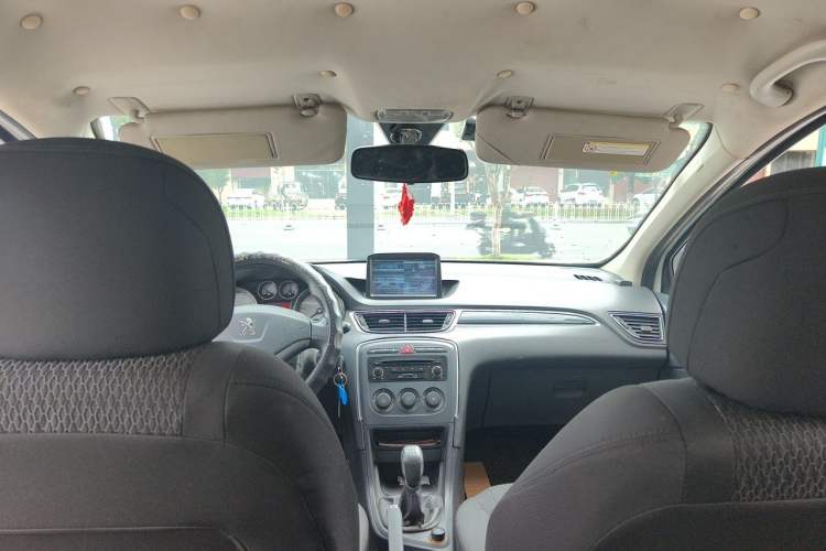 Used Peugeot 308 2014 Enjoy Edition Classic 1.6L Manual YouShang Model Headliner