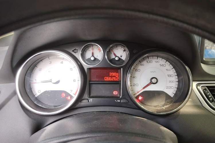 Used Peugeot 308 2014 Enjoy Edition Classic 1.6L Manual YouShang Model Instrument Cluster