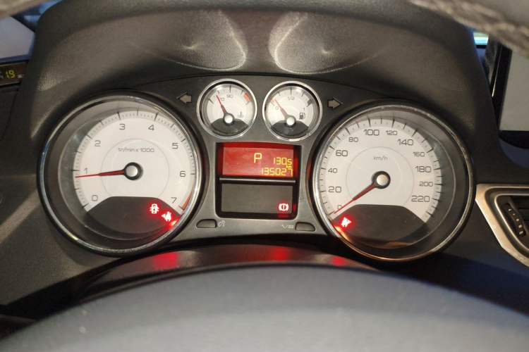 Used Peugeot 308 2014 Enjoy Edition Classic 1.6L Automatic Premium Model Instrument Cluster