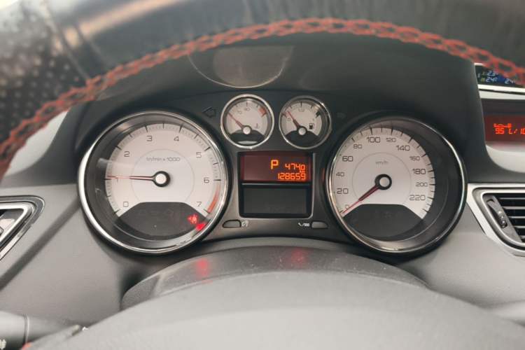 Used Peugeot 308 2014 Enjoyment Edition Classic 1.6L Automatic Fashion Model Instrument Cluster