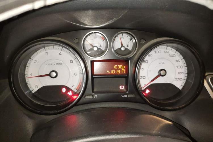 Used Peugeot 308 2014 Enjoy Edition Classic 1.6L Manual YouShang Model Instrument Cluster