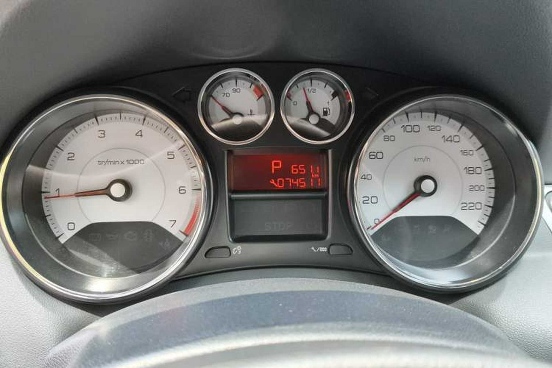 Used Peugeot 308 2014 Enjoy Edition Classic 1.6L Automatic Premium Model Instrument Cluster