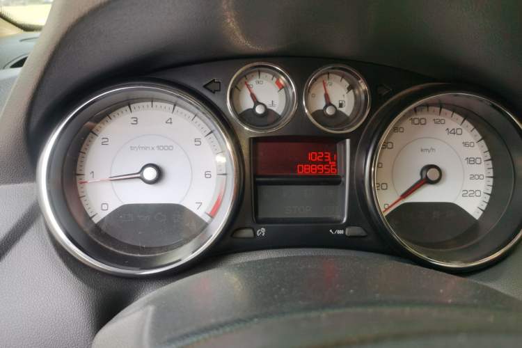 Used Peugeot 308 2014 Enjoy Edition Classic 1.6L Manual YouShang Model Instrument Cluster