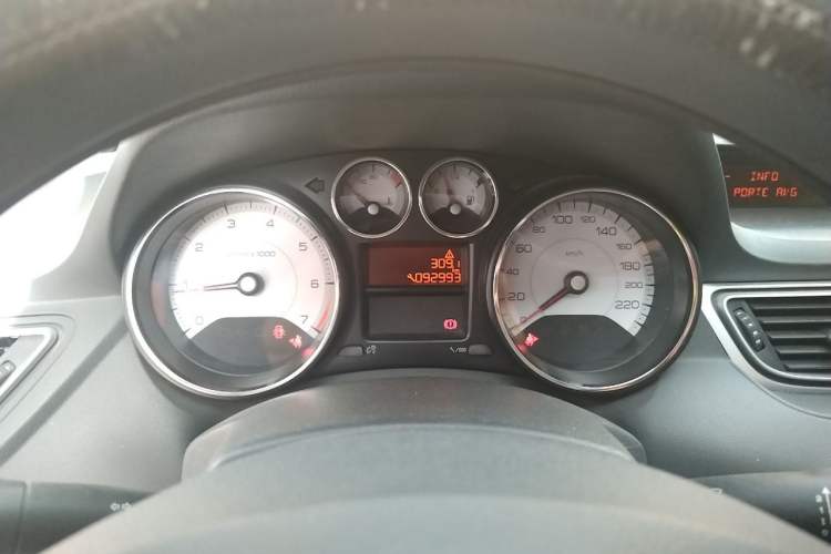 Used Peugeot 308 2014 Enjoy Edition Classic 1.6L Manual YouShang Model Instrument Cluster