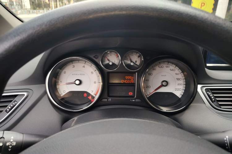 Used Peugeot 308 2014 Enjoy Edition Classic 1.6L Manual YouShang Model Instrument Cluster