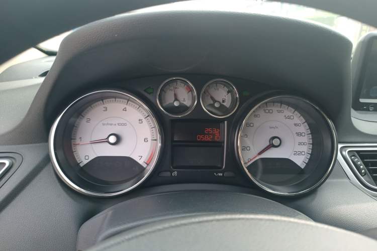 Used Peugeot 308 2014 Enjoy Edition Classic 1.6L Manual YouShang Model Instrument Cluster