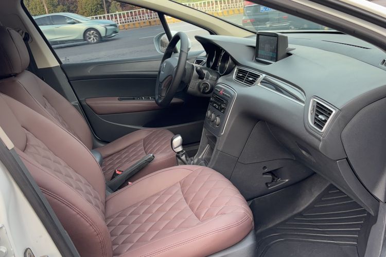 Used Peugeot 308 2014 Enjoy Edition Classic 1.6L Manual YouShang Model Interior 1
