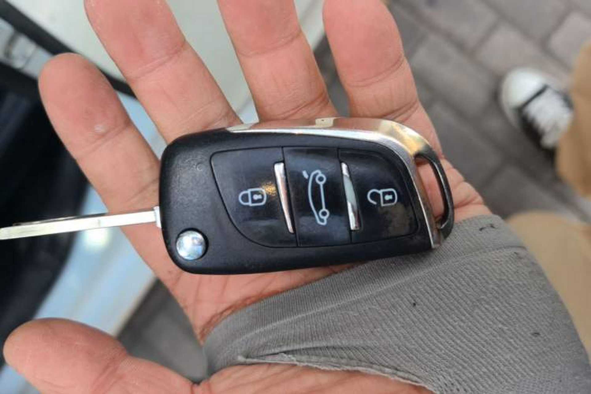 Used Peugeot 308 2014 Enjoy Edition Classic 1.6L Manual YouShang Model Interior 1