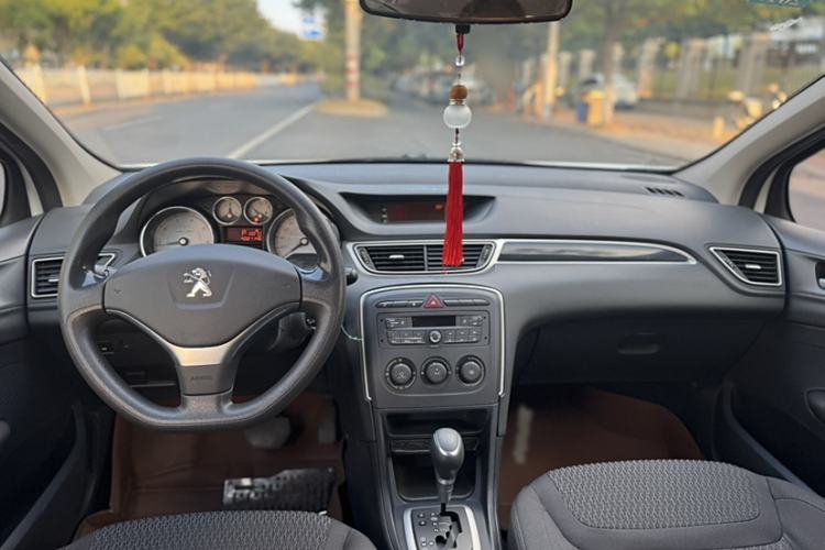 Used Peugeot 308 2014 Enjoy Edition Classic 1.6L Automatic Premium Model Interior 1