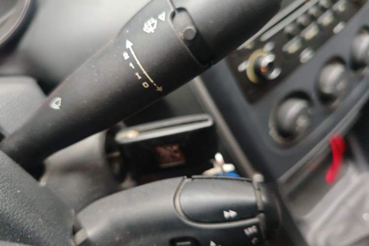 Used Peugeot 308 2014 Enjoy Edition Classic 1.6L Manual YouShang Model Interior 1