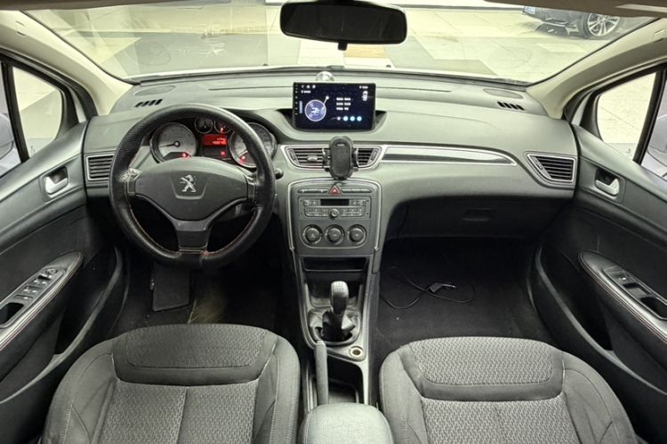 Used Peugeot 308 2014 Enjoy Edition Classic 1.6L Manual YouShang Model Interior 2