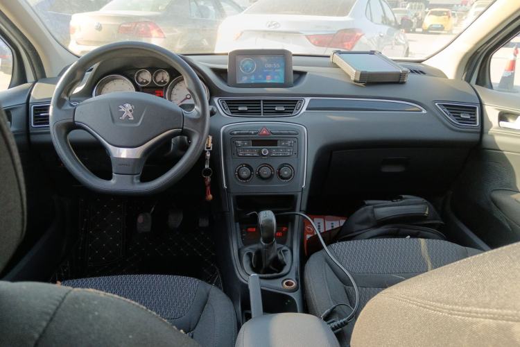 Used Peugeot 308 2014 Enjoy Edition Classic 1.6L Manual YouShang Model Interior 2
