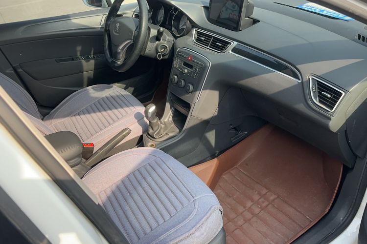 Used Peugeot 308 2014 Enjoy Edition Classic 1.6L Manual YouShang Model Interior 2