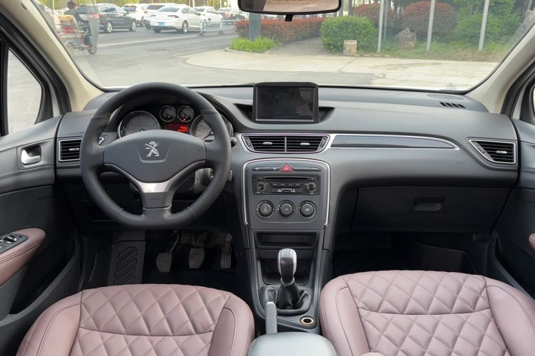 Used Peugeot 308 2014 Enjoy Edition Classic 1.6L Manual YouShang Model Interior 5