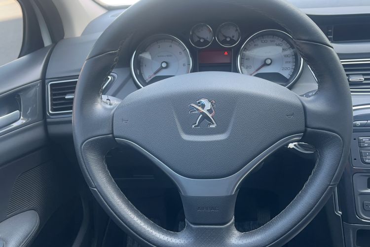 Used Peugeot 308 2014 Enjoyment Edition Classic 1.6L Automatic Fashion Model Interior 5
