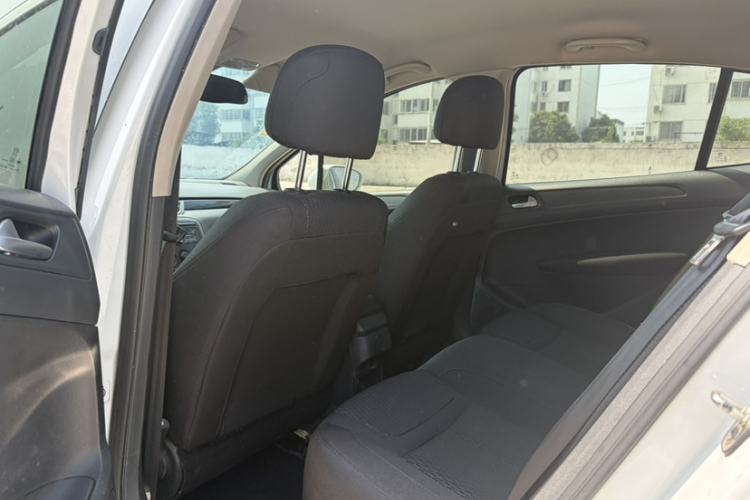 Used Peugeot 308 2014 Enjoy Edition Classic 1.6L Automatic Premium Model Interior 5