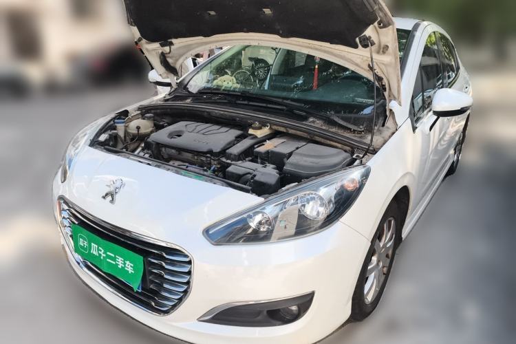 Used Peugeot 308 2014 Enjoy Edition Classic 1.6L Automatic Premium Model Guazi used car, China used car export, Used car for sale, Used Peugeot cars, Cheapest cars for sale