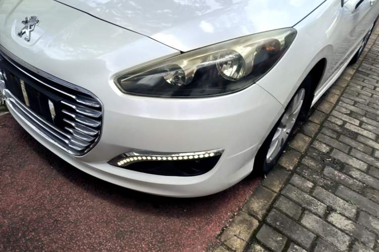 Used Peugeot 308 2014 Enjoy Edition Classic 1.6L Automatic Premium Model Left Front Headlight