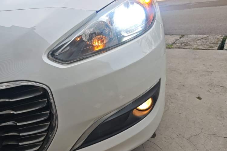 Used Peugeot 308 2014 Enjoyment Edition Classic 1.6L Automatic Fashion Model Left Front Headlight