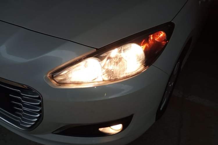 Used Peugeot 308 2014 Enjoyment Edition Classic 1.6L Automatic Fashion Model Left Front Headlight