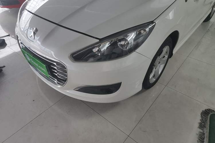 Used Peugeot 308 2014 Enjoy Edition Classic 1.6L Automatic Premium Model Left Front Headlight