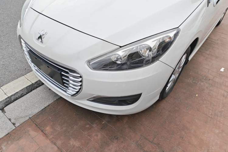 Used Peugeot 308 2014 Enjoy Edition Classic 1.6L Automatic Premium Model Left Front Headlight