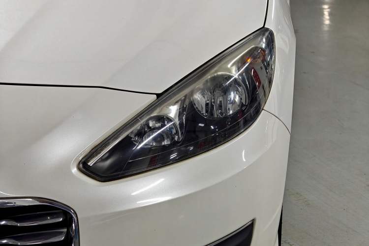 Used Peugeot 308 2014 Enjoy Edition Classic 1.6L Manual YouShang Model Left Front Headlight